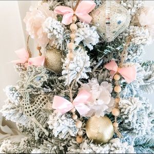 Set of Beaded Bow Ornaments